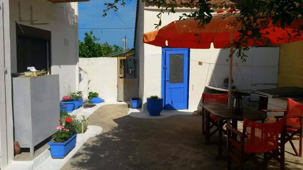 Kostas Studios Apartments - Ενοικιαζόμενα Δωμάτια Με Κουζινάκι Мирина Экстерьер фото